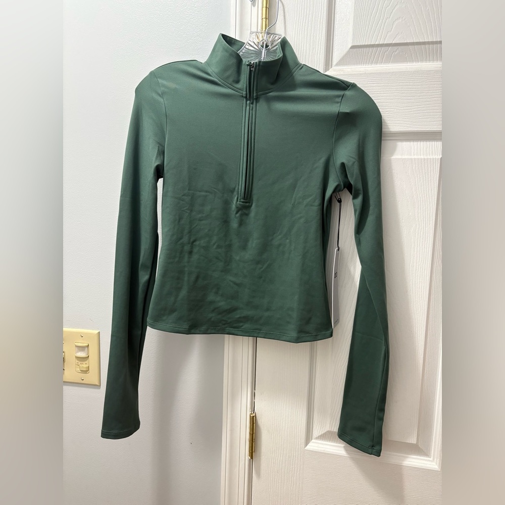 ALO Yoga Forest Green Long Sleeve Top